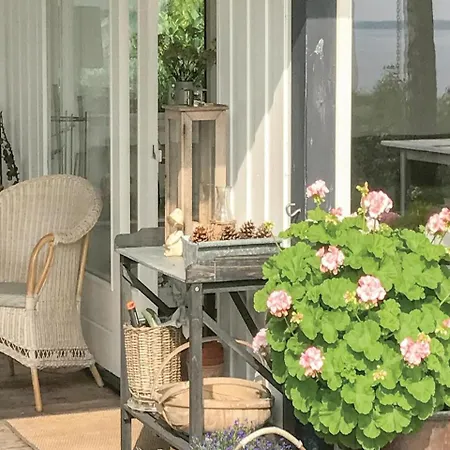 Сasa de vacaciones Three-bedroom Holiday In *