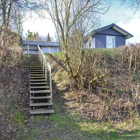 Three-bedroom Holiday In