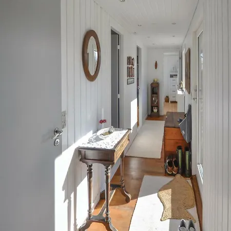 Three-bedroom Holiday In