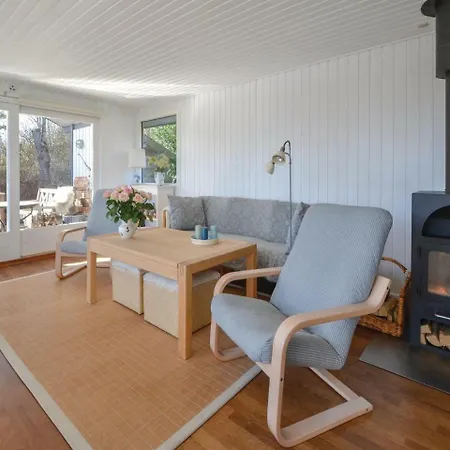 Three-bedroom Holiday In * Knebel